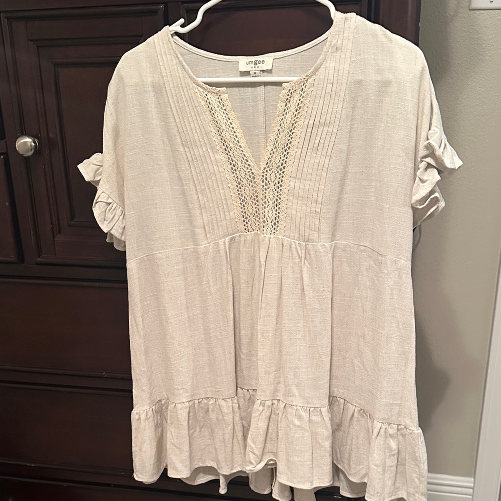 Umgee Cream Lightweight Crochet Accent Peasant Blouse